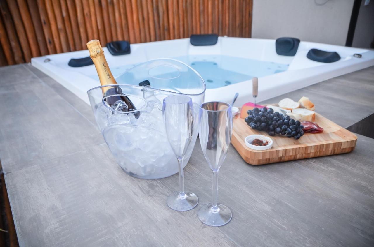 Vila Astra - Jacuzzi Privativa, Natureza E Conforto Alto Paraiso de Goias Exterior photo